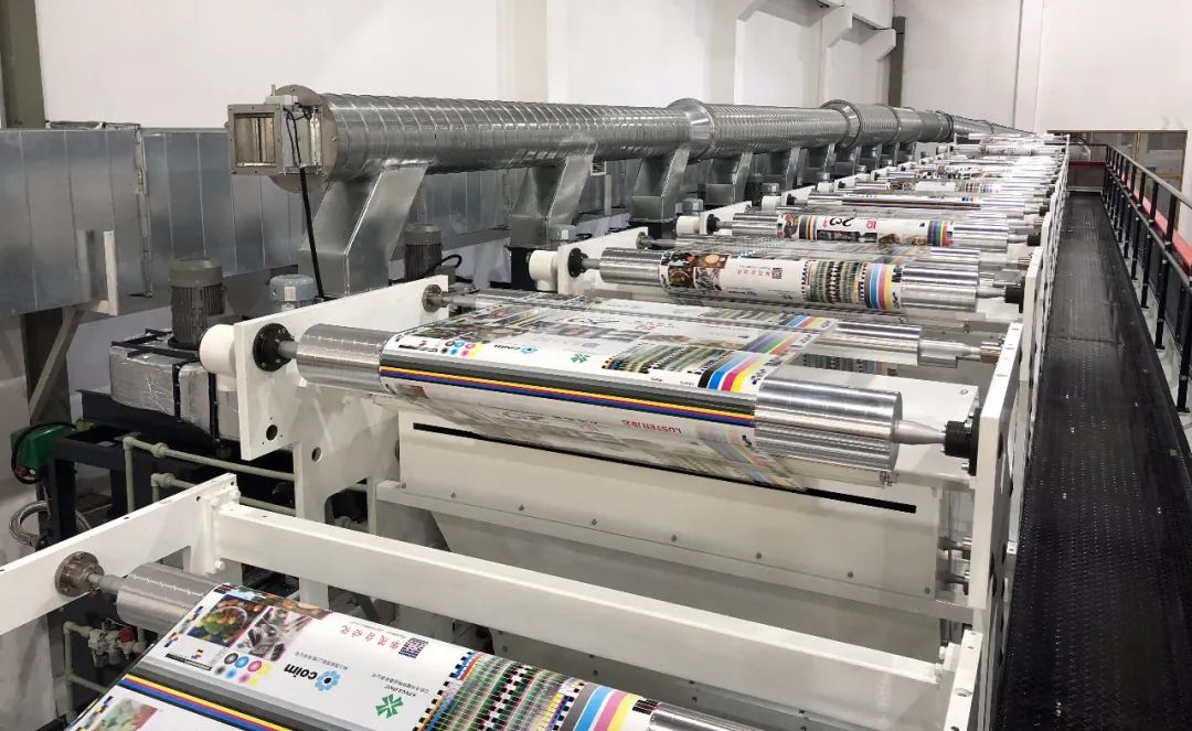 干式復(fù)合機4 干式復(fù)合機4